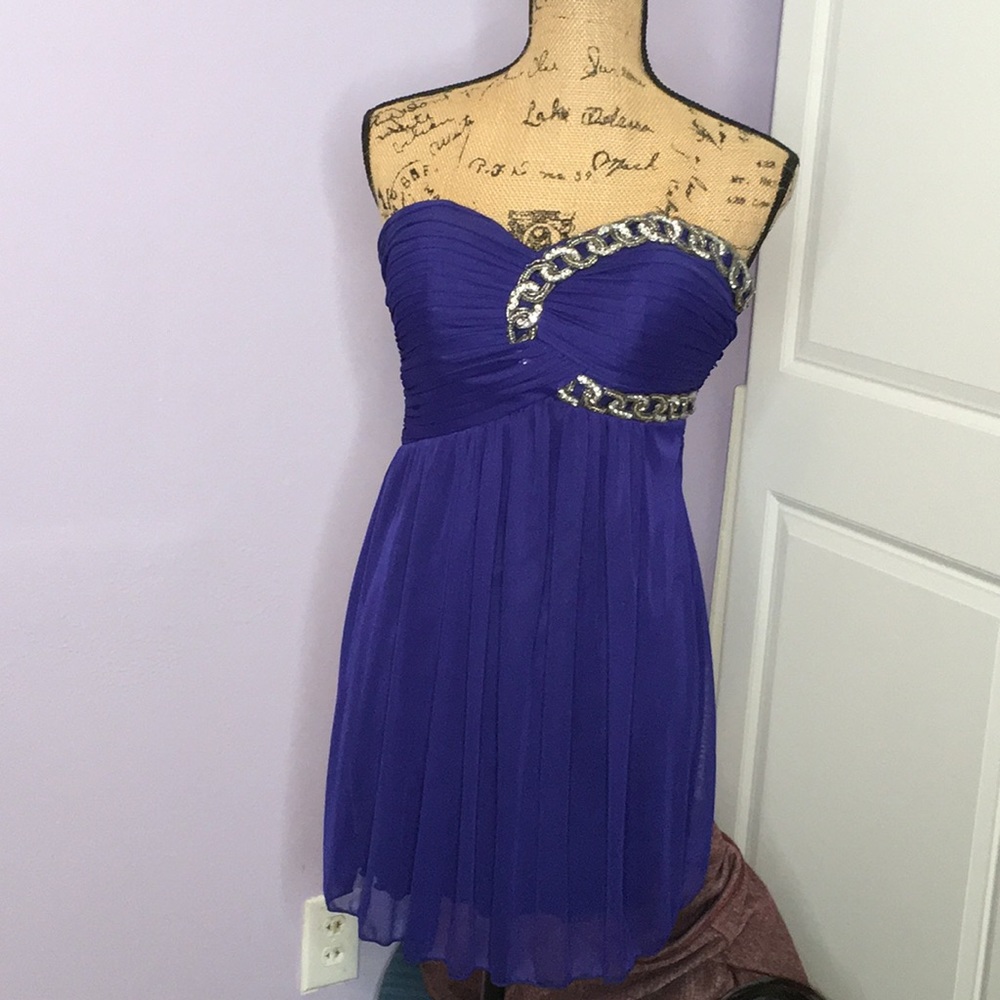 Strapless Homecoming dress